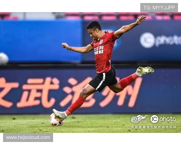 谭龙赛后回忆关键进球时刻称打进第一球那一刻我坚信球队绝不会输 谭龙赛后回忆关键进球时刻称打进第一球那一刻我坚信球队绝不会输